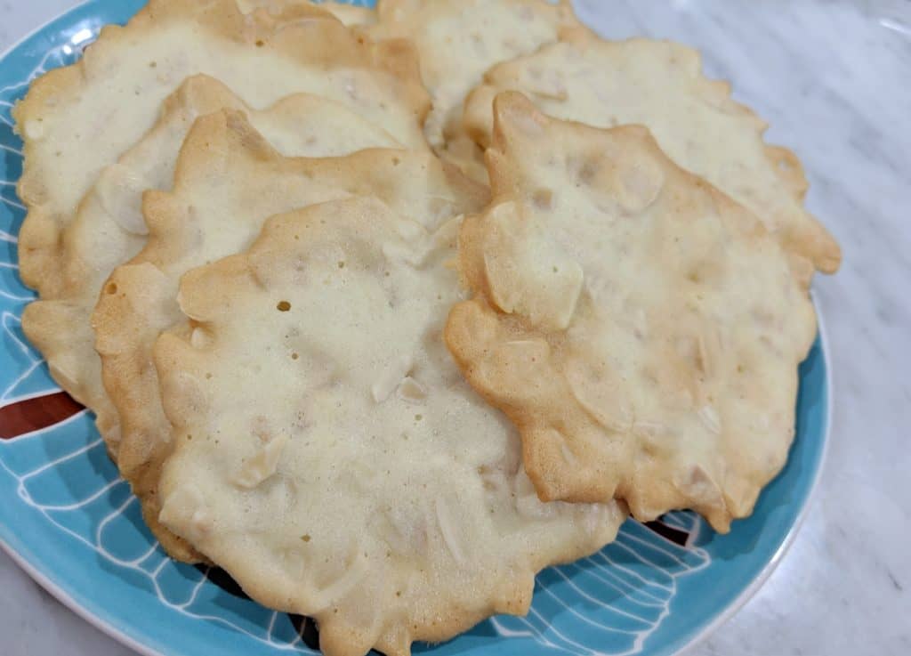 almond crisp